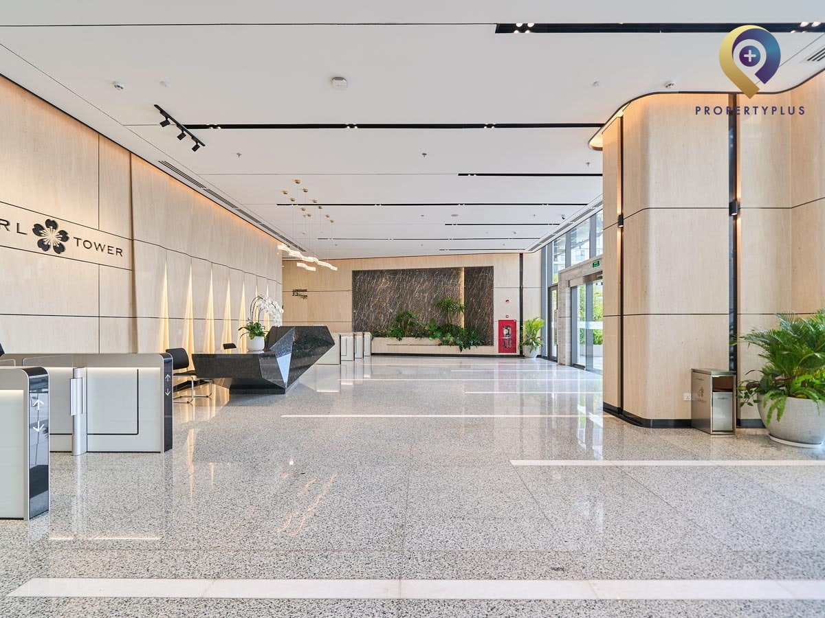 Spacious and modern office lobby at Pearl Tower - hình ảnh từ Property Plus